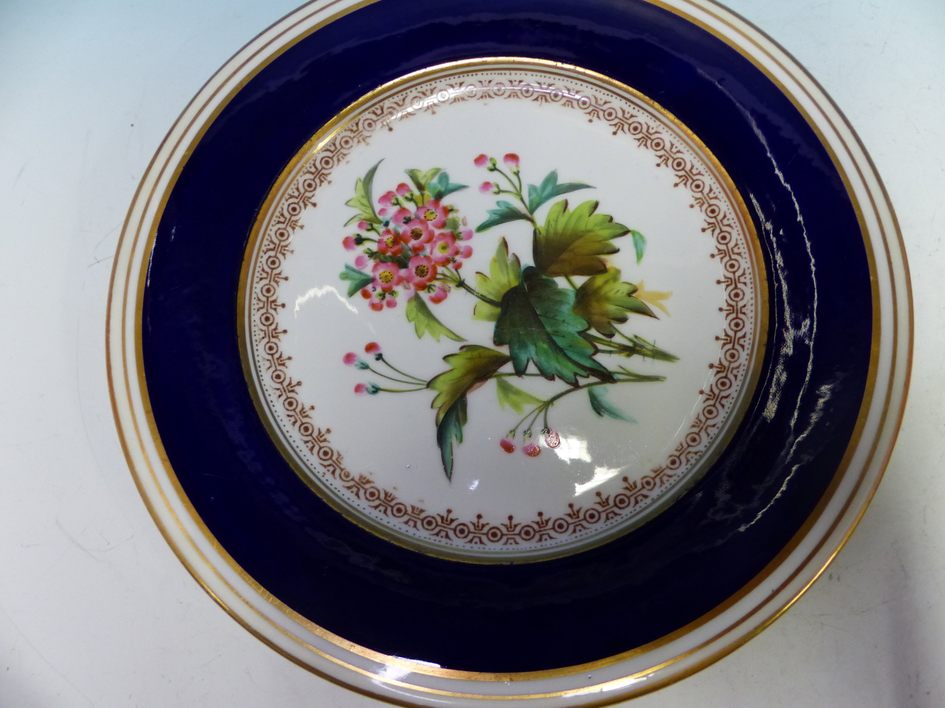 A LATE 19th C. ENGLISH PORCELAIN DESSERT SERVICE, EACH PIECE PRINTED AND PAINTED WITH FLOWERS WITHIN - Image 17 of 18