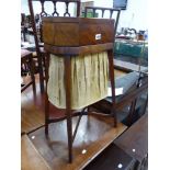 A 19th C. MAHOGANY WORK TABLE WITH INTERIOR TRAY LIFTING OUT TO ACCESS THE WORK BAG BETWEEN THE