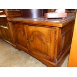 AN OLD CHARM TYPE LOW OAK TV STAND