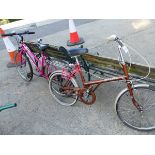 A RALEIGH SHOPPER BIKE AND A LADY'S MOUNTAIN BIKE (2)