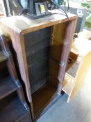 AN ART DECO BOOKCASE WITH ADJUSTABLE SHELVES.