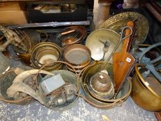 A LARGE QUANTITY OF ANTIQUE AND LATER COPPER, BRASS AND OTHER METAL WARES.