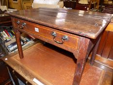 AN 18TH C OAK SMALL SINGLE DRAWER SIDE TABLE.