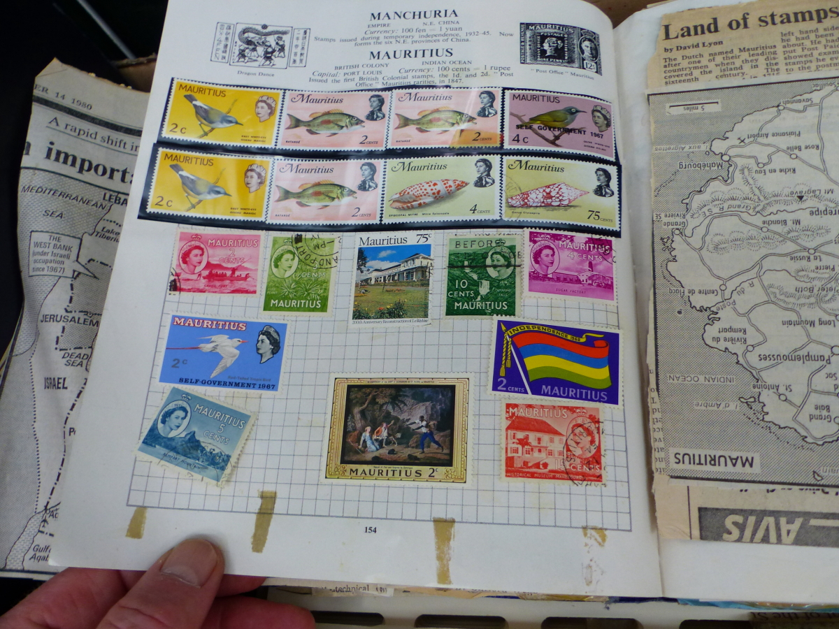 FIVE VARIOUS STAMP ALBUMS. - Image 13 of 14