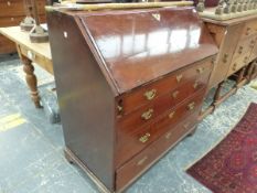 A GEORGIAN MAHOGANY BUREAU W 98 X D 52 X H 103CMS.