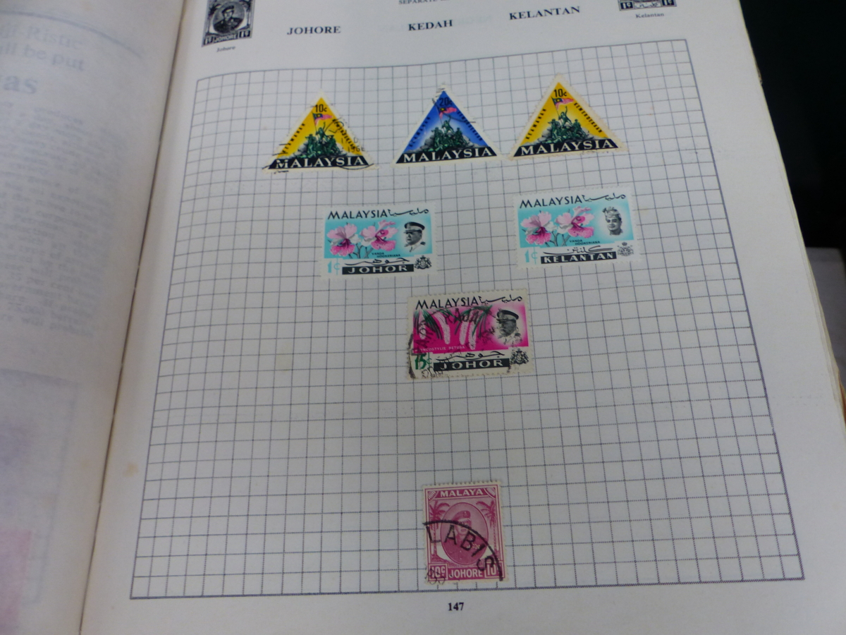 FIVE VARIOUS STAMP ALBUMS. - Image 11 of 14