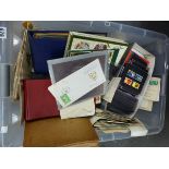 A COLLECTION OF STAMPS TO INCLUDE ALBUMS, STOCK CARDS, LOOSE STAMPS, AND A SMALL QUANTITY OF
