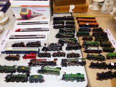 HORNBY, BACHMANN AND OTHER OO GAUGE ELECTRIC LOCOMOTIVES AND CARRIAGES