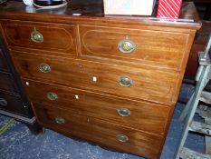 A MAHOGANY CHEST OF LINE INLAID TWO SHORT AND THREE GRADED LONG DRAWERS ON SPLAY FEET. W 101 x D