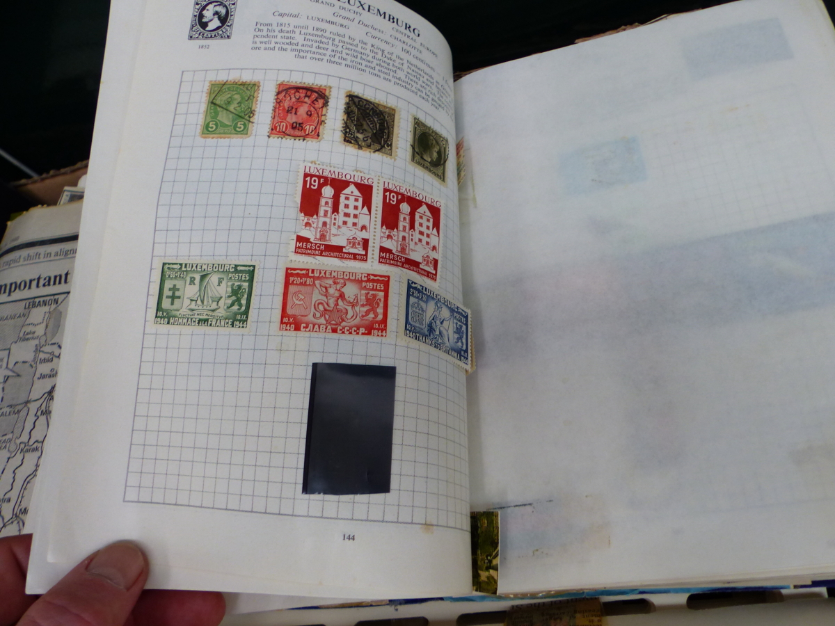 FIVE VARIOUS STAMP ALBUMS. - Image 9 of 14