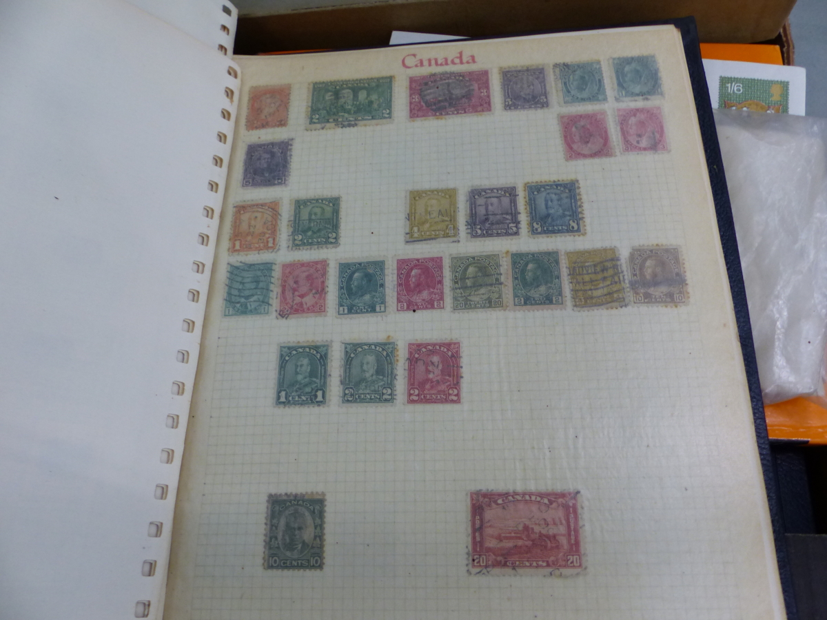 A QUANTITY OF FIRST DAY COVERS, VARIOUS ALBUMS OF WORLD STAMPS ETC. - Image 3 of 7
