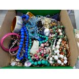 A QUANTITY OF MOSTLY MODERN COSTUME JEWELLERY.