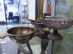 SILVER HALLMARKED QUAICH DISH, PIERCED BOWL AND BON BON DISH ON FOUR CLAW FEET.