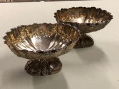 A PAIR OF VICTORIAN SILVER HALLMARKED FLUTED DISHES ON STANDS DATED 1890 LONDON FOR MAPPIN & WEBB (