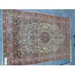 AN ANTIQUE PERSIAN ISFAHAN RUG, 210 x 145cms