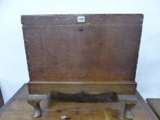 A 19th C. OAK COFFER ON STAND, THE INTERIOR WITH LIFT OUT TRAY, THE STAND WITH CABRIOLE LEGS ON