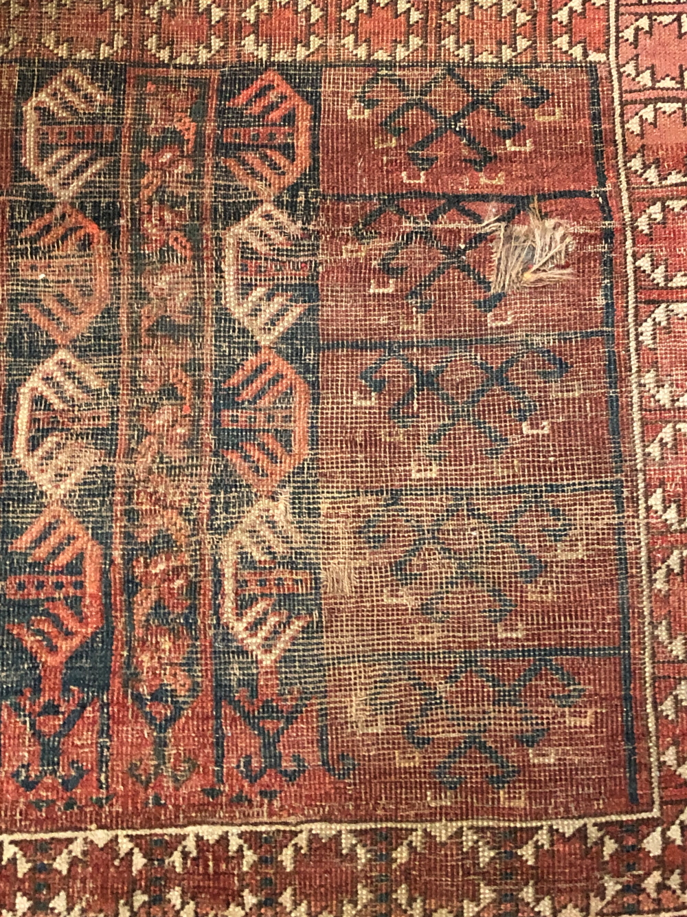 TWO ANTIQUE AFGHAN ENGSI RUGS, 160 x 126cms AND 183 x 130cms (2) - Image 4 of 5