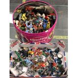 A QUANTITY OF VARIOUS PREDOMINATELY BRITAINS AND OTHER TOY FIGURES TO INCLUDE COWBOYS, INDIANS,