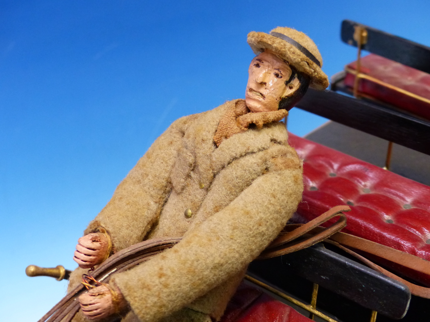 A HAND BUILT MODEL OF A VICTORIAN STAGECOACH CARRIAGE WITH TWO HORSE TEAM AND DRIVER. APPROX - Image 2 of 9