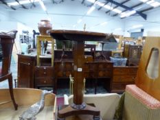 A 19th CENTURY ROSEWOOD TILT TOP OCCASIONAL TABLE.