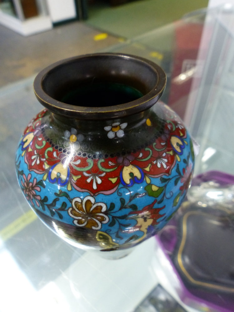 TWO CLOISONNE VASES AND A LUSTRE GLASS VASE - Image 5 of 16