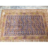 AN ORIENTAL TRIBAL RUG, 191 x 135cms