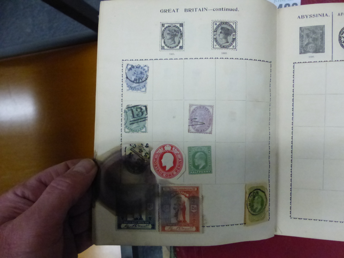 FOUR ALBUMS OF MID 19th TO MID 20th C. WORLD POSTAGE STAMPS - Image 23 of 34