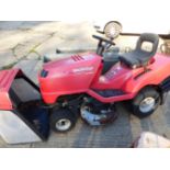 HONDA HYDROSTAIC RIDE ON LAWN MOWER