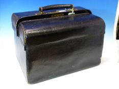 A MAPPIN AND WEBB BLACK LEATHER GLADSTONE BAG FITTED WITH SEVEN SILVER TOPPED BOTTLES, MANICURE