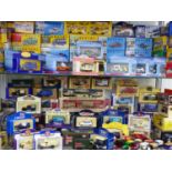 A LARGE QUANTITY OF BOXED AND OTHER TOY VEHICLES TO INCLUDE LLEDO, CORGI, MATCHBOX, OXFORD DIE-