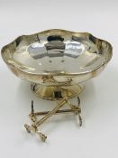 A SILVER HALLMARKED FOOTED SHAPED RIM DISH DATED 1930 CHESTER FOR Z.BARRACLOUGH AND SONS LIMITED