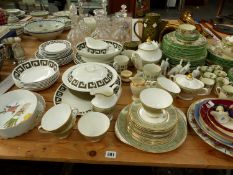 VARIOUS CHINA WARES TO INCLUDE COPELAND SPODE, SUSIE COOPER, KEYSTONE, ROYAL DOULTON ENGLISH