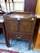 A GEORGIAN MAHOGANY TRAY TOP NIGHT STAND.