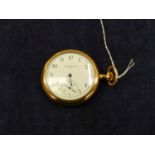 AN ELGIN OPEN FACED GOLD PLATED POCKET WATCH, ENGRAVED PHILADELPHIA WATCH CASE CO, WITH A SCREW DOWN