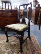 AN 18th C. MAHOGANY CHAIR, POSSIBLY IRISH, THE BALUSTER BACK SPLAT PIERCED WITH A TRIANGULAR SHAPE