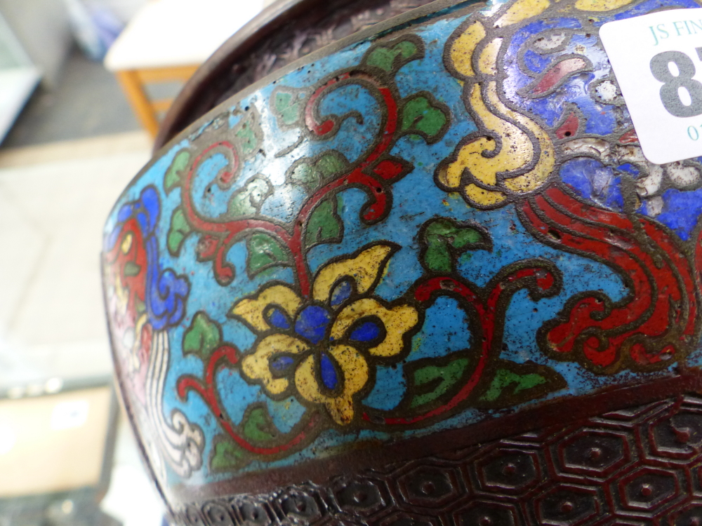 AN ORIENTAL BRONZE AND ENAMEL PLANTER. - Image 4 of 9