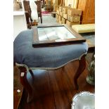 A VICTORIAN MAHOGANY STOOL, THE UPHOLSTERED SEAT ABOVE CABRIOLE LEGS TOGETHER WITH A MAHOGANY FRAMED