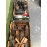 A QUANTITY OF VINTAGE CARRIAGE LAMPS AND VARIOUS WOOD WORKING TOOLS.