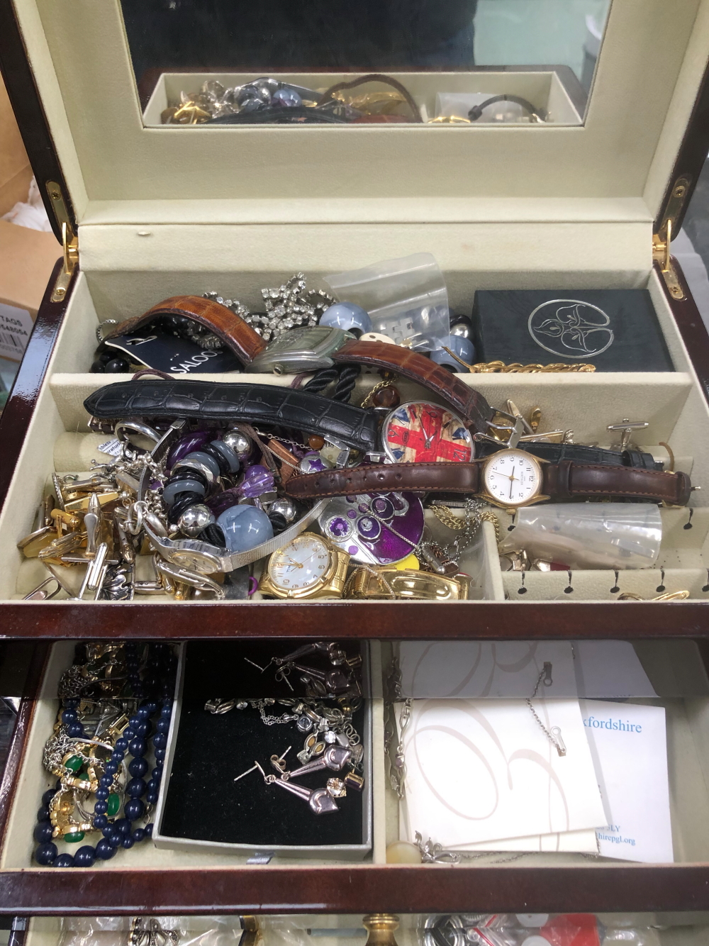 A GOOD SELECTION OF VINTAGE AND MODERN COSTUME JEWELLERY, WATCHES, CUFFLINK'S CONTAINED IN A