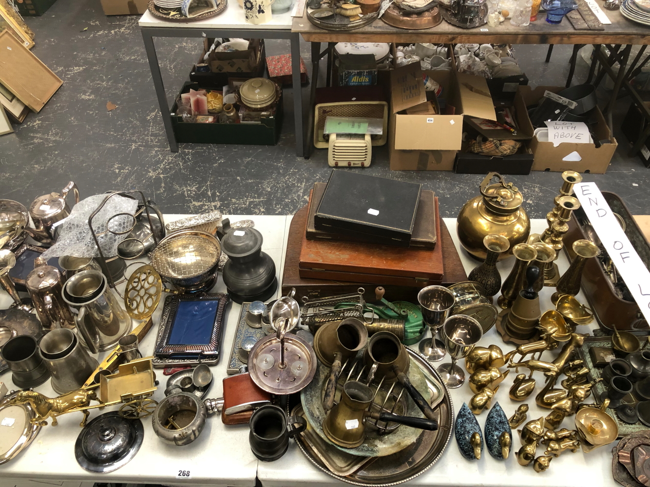 AN EXTENSIVE COLLECTION OF SILVER PLATED WARES, BRASS WARES, CUTLERY, A DESK STAND, AND A HALLMARKED