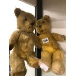 TWO VINTAGE JOINTED SMALL TEDDY BEARS.