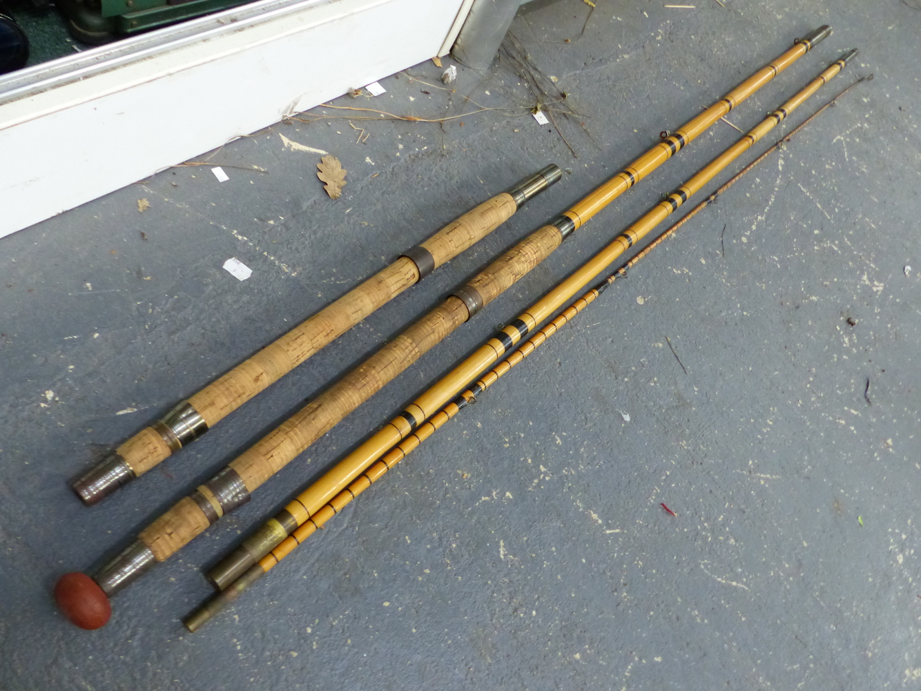 A SOWERBUTTS AND SON FISHING ROD, A HARDY SALMON FLY ROD, A HARDY VICOUNT REEL, AND TWO FURTHER - Image 3 of 11