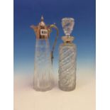 AN ELECTROPLATE MOUNTED CLEAR GLASS CLARET JUG, THE FLARING CYLINDRICAL BODY CUT WITH VINES. H