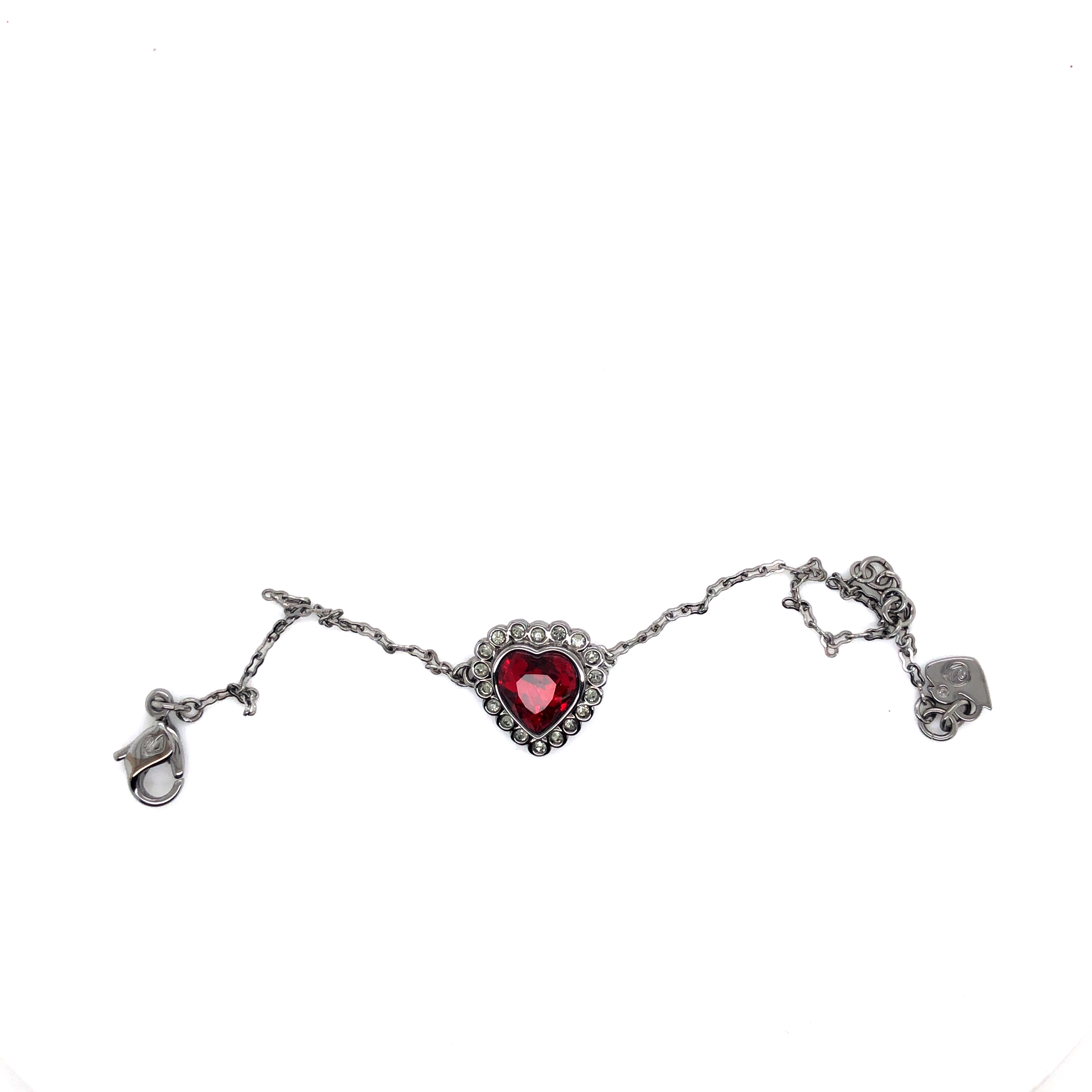 A SWAROVSKI CRYSTAL MATCHING RED LOVE HEART PENDANT AND BRACELET SET, COMPLETE WITH ORIGINAL BOXES. - Image 2 of 3