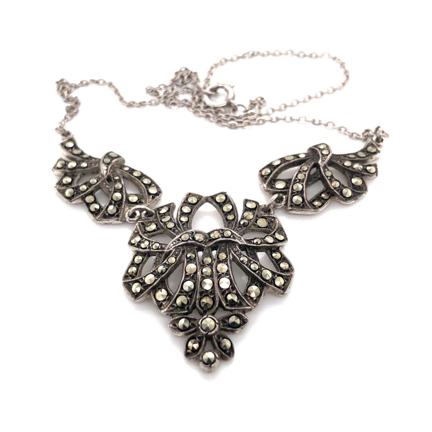 A STERLING SILVER AND MARCASITE VINTAGE THREE PANEL DROP NECKLACE. WEIGHT 13.25grms TOGETHER WITH