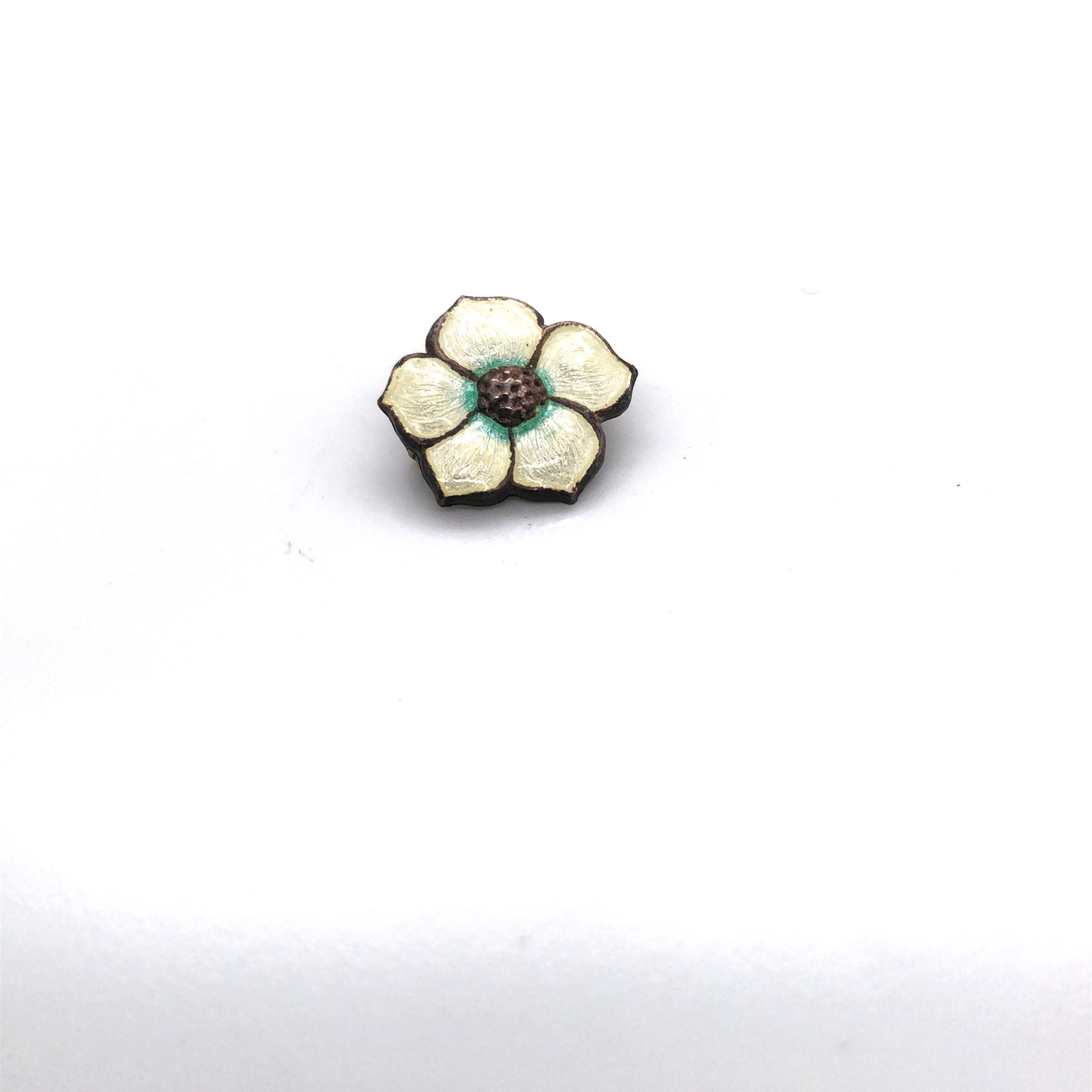 AN ENAMELLED DRAGONFLY BROOCH AND A SMALL ENAMELLED PRIMROSE BROOCH BOTH STAMPED STERLING AND - Image 4 of 10