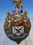 A RARE LONDON LIVERY GUILD -WORSHIPFUL COMPANY OF GLAZIERS- PAST MASTERS ENAMELLED SILVER NECK PEND