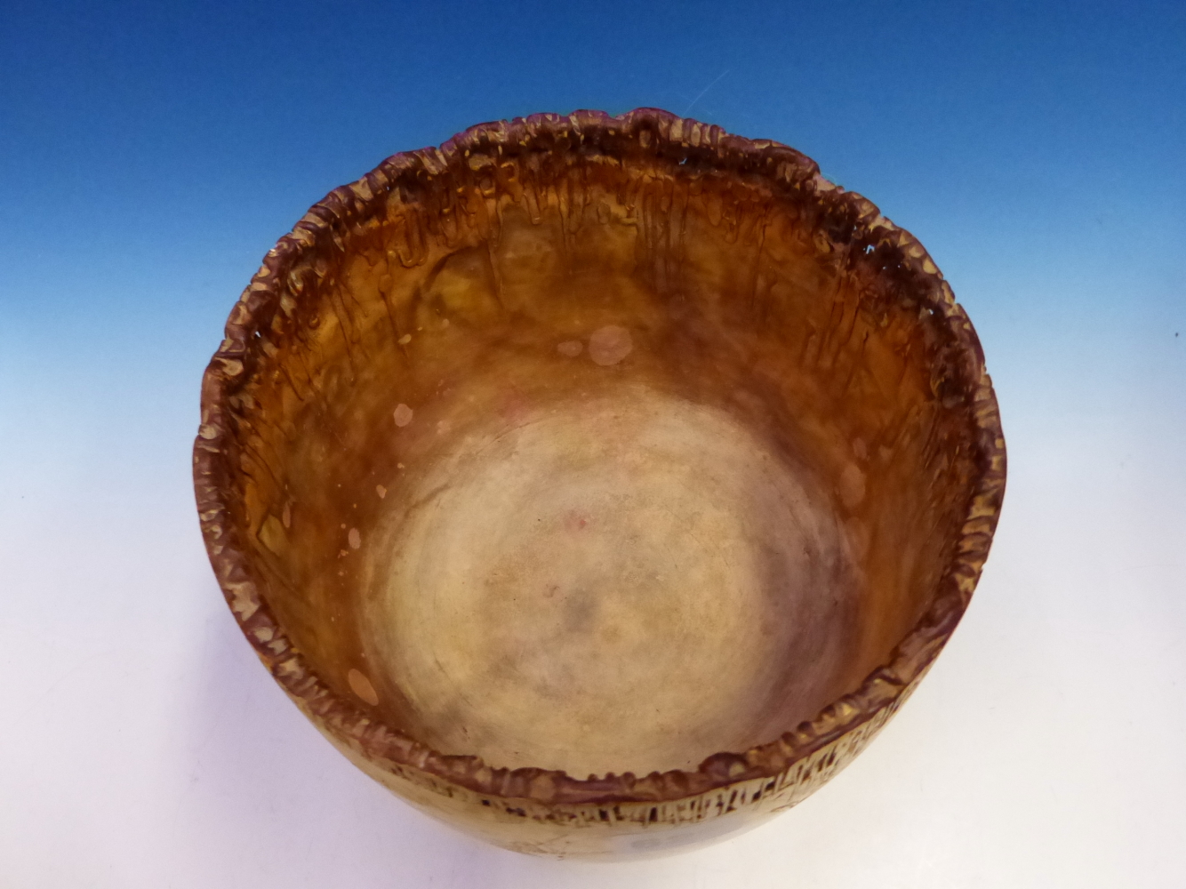 A STUDIO POTTERY BOWL BUILT OF DRIPS AND BLOCKS OF BEIGE SLIPS WITH TERRACOTTA RED INCLUSIONS, THE - Image 2 of 5
