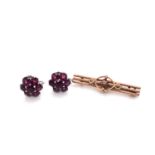 A PAIR OF VINTAGE PINK SAPPHIRE CLUSTER EARRINGS FITTED WITH SCREW BACKS, TOGETHER WITH A VINTAGE