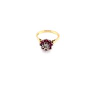 A HALLMARKED 9ct GOLD RUBY AND DIAMOND CLUSTER RING FINGER SIZE M WEIGHT 2.83grms